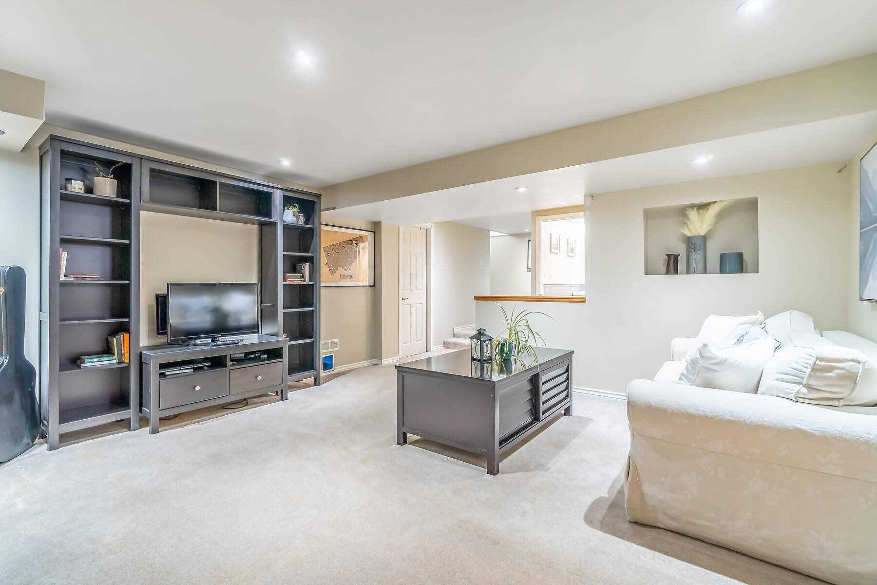 25 Gower Rd