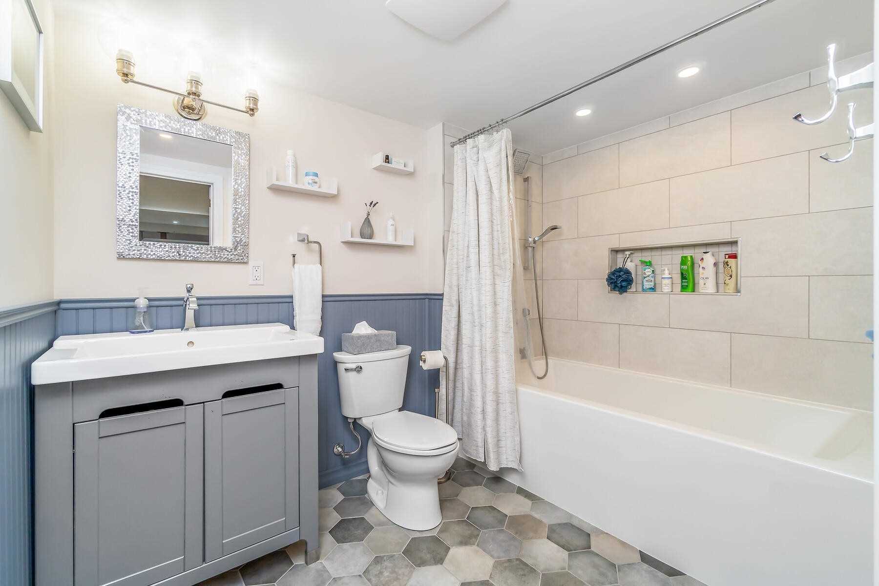 25 Gower Rd