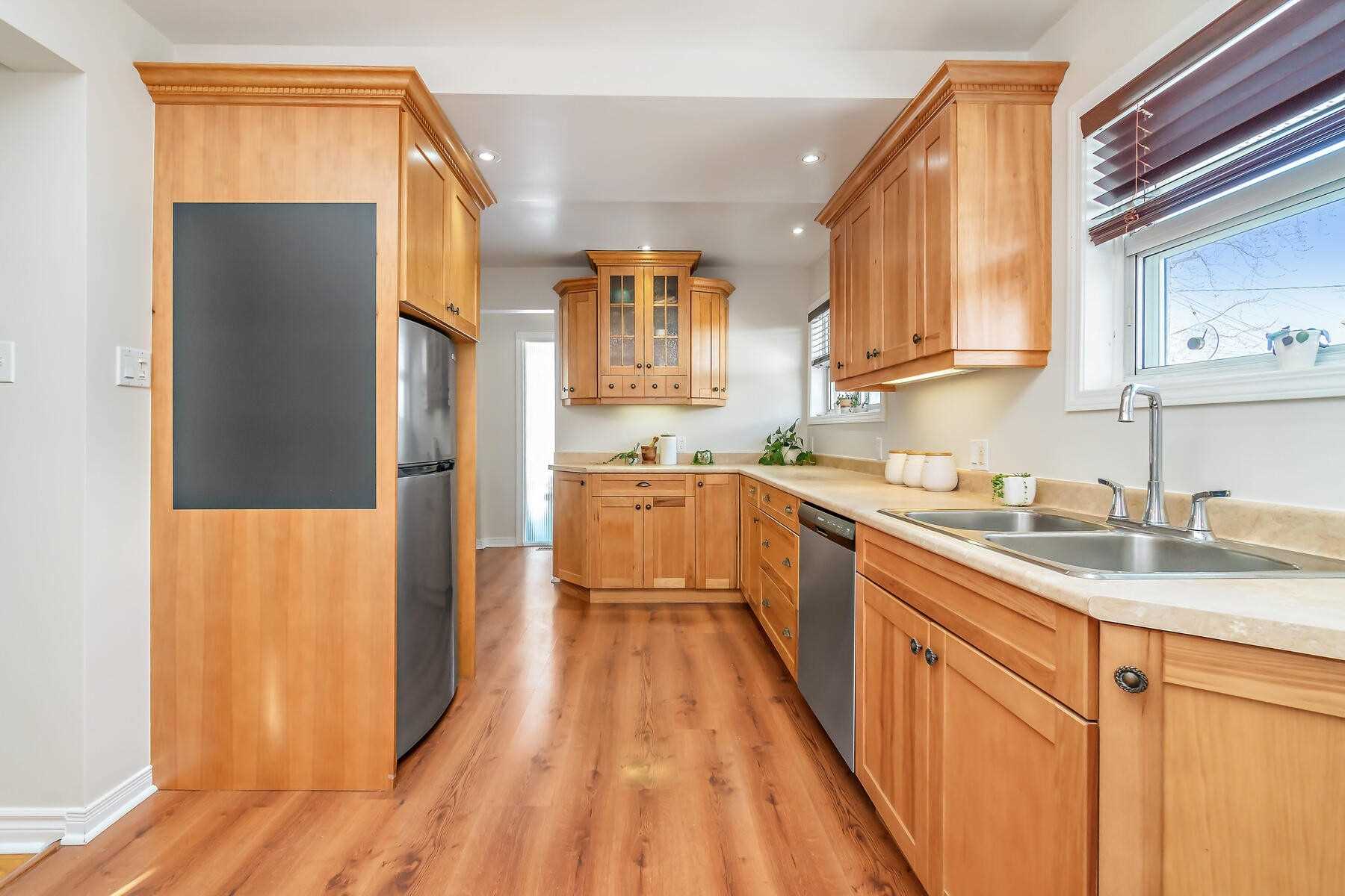 25 Gower Rd