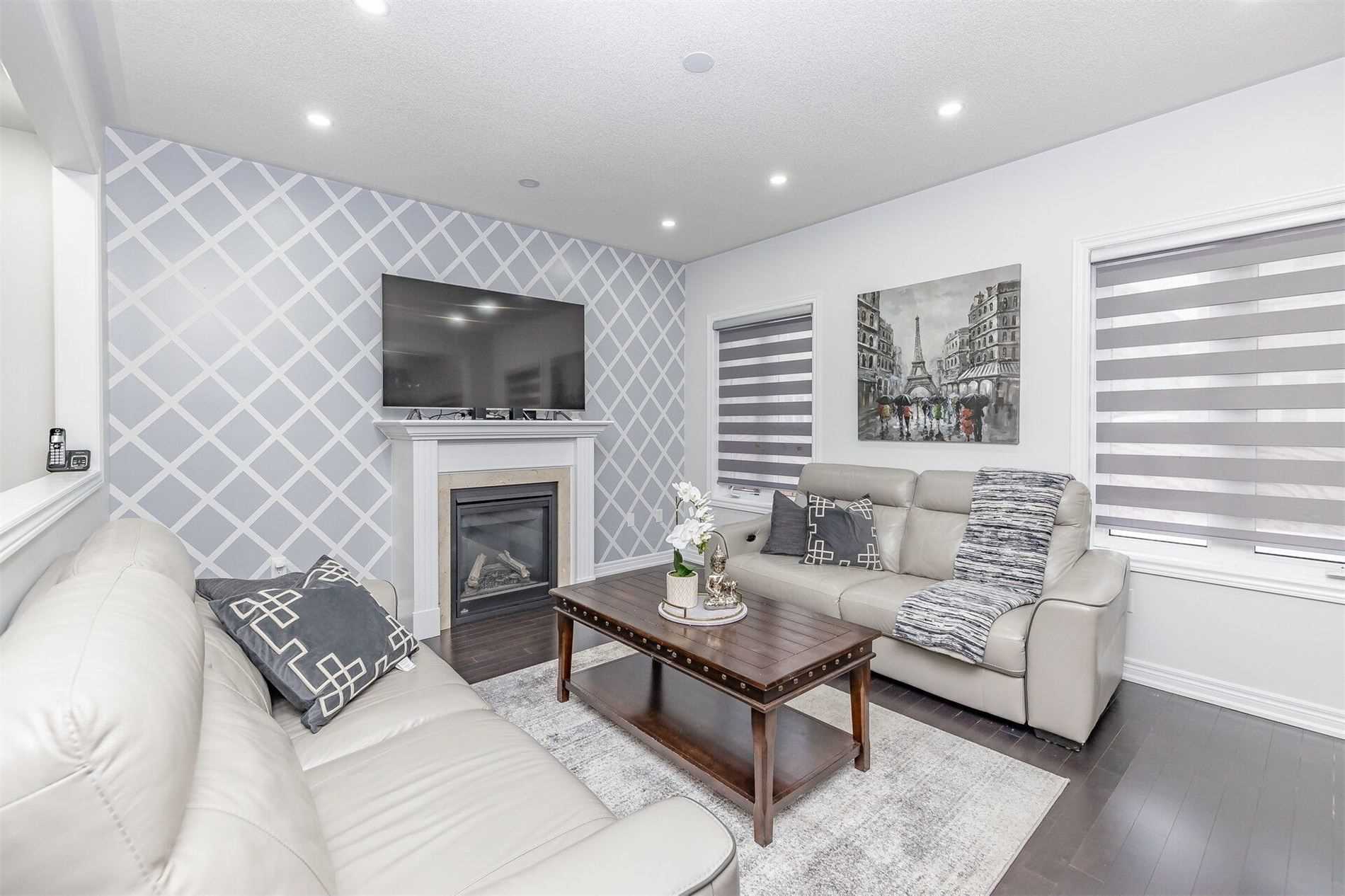 107 Banbridge Cres