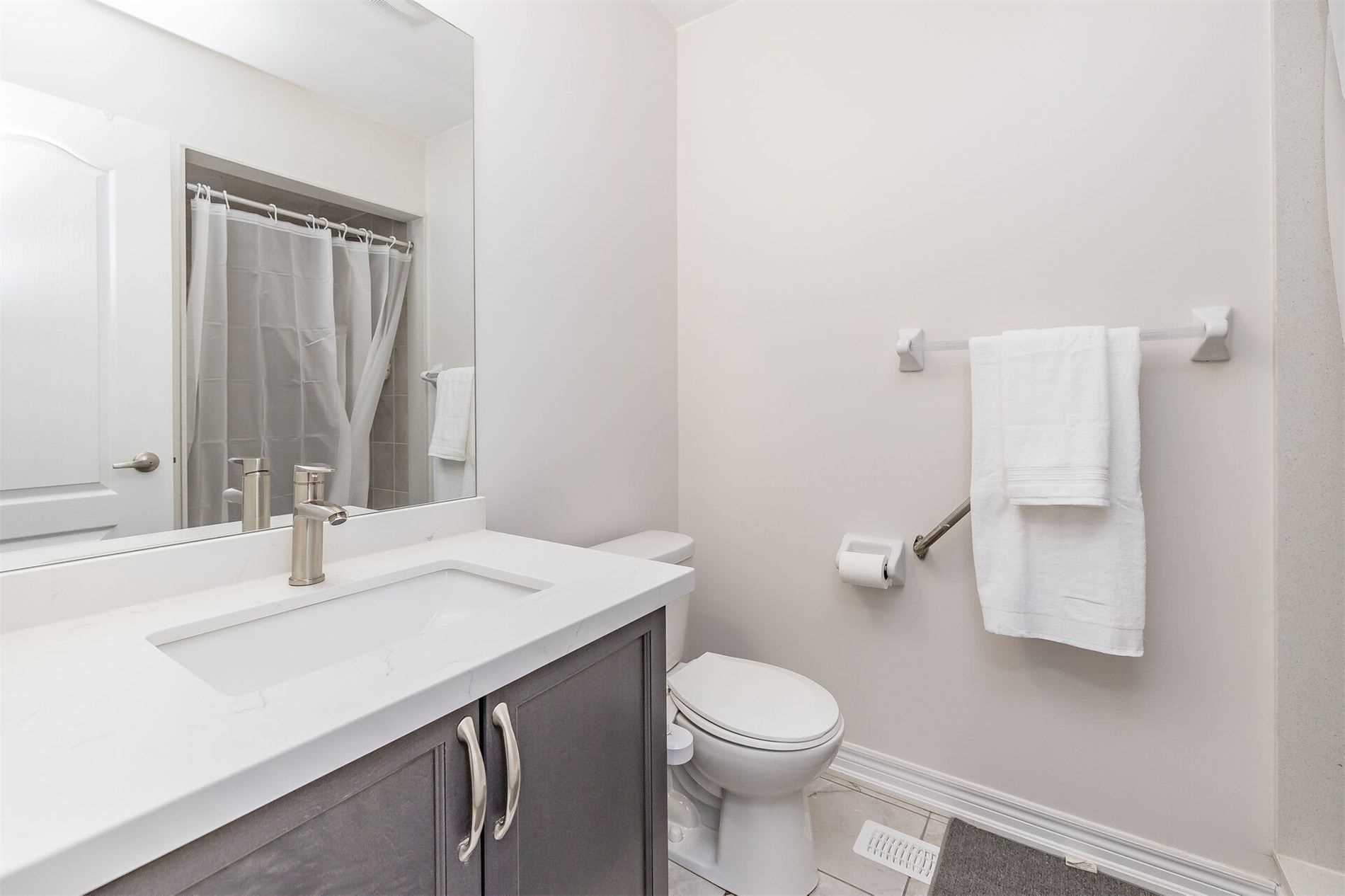 107 Banbridge Cres