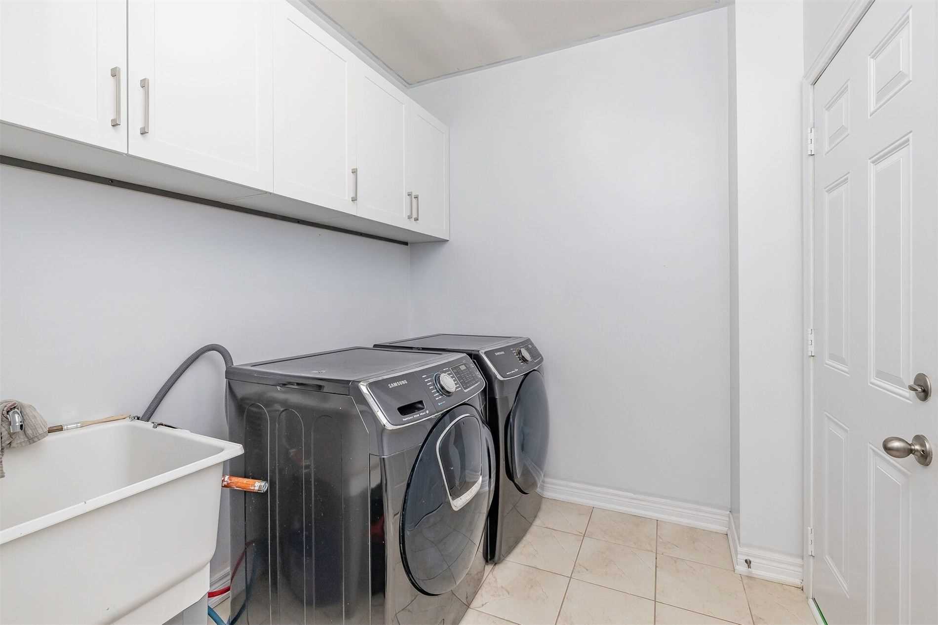 107 Banbridge Cres