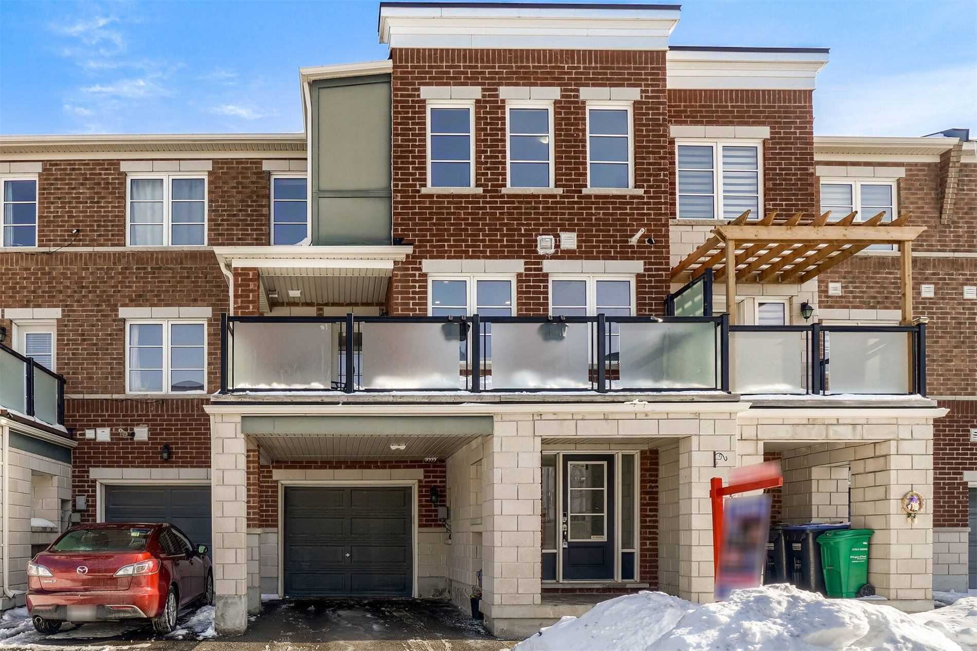 154 Baycliffe Cres