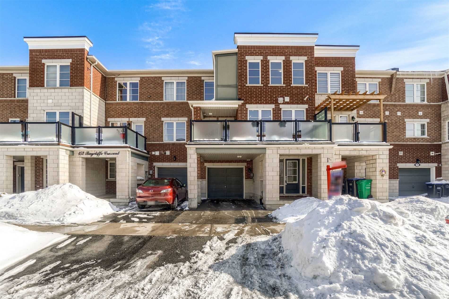 154 Baycliffe Cres