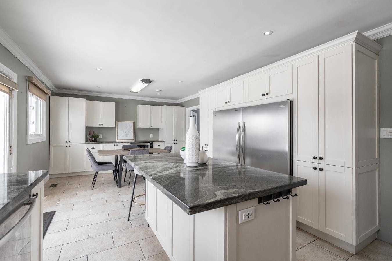 13392 Mississauga Rd