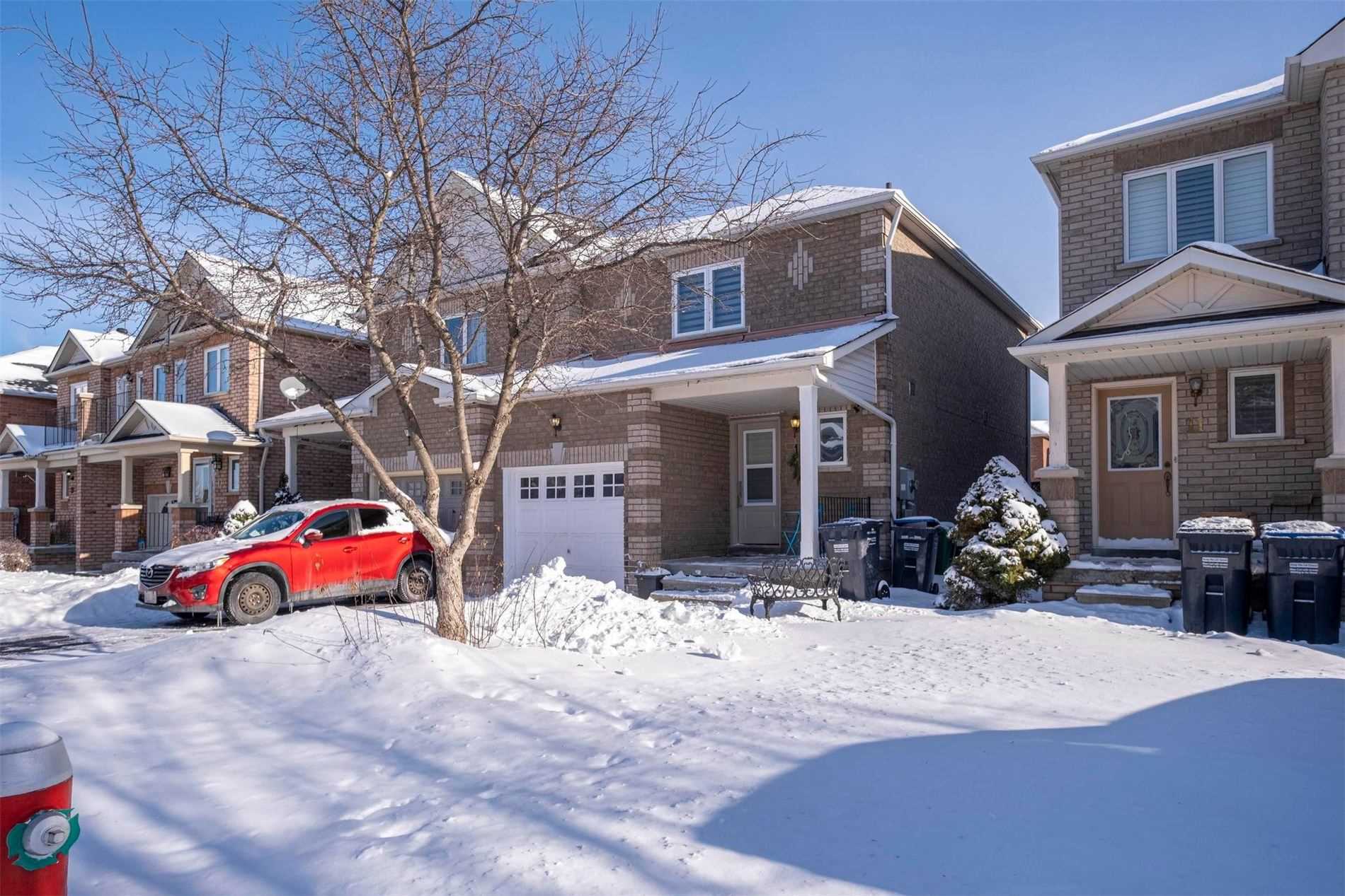 13 Manorwood Crt