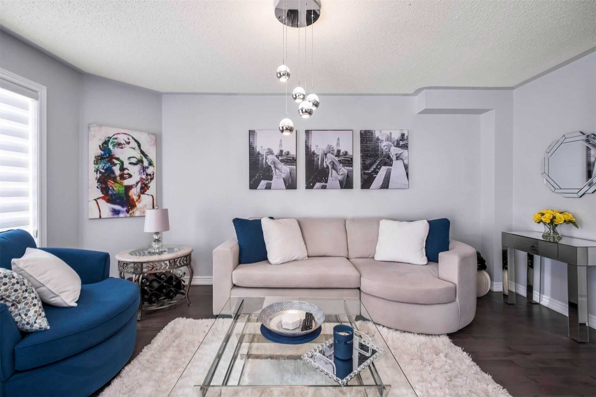 13 Manorwood Crt