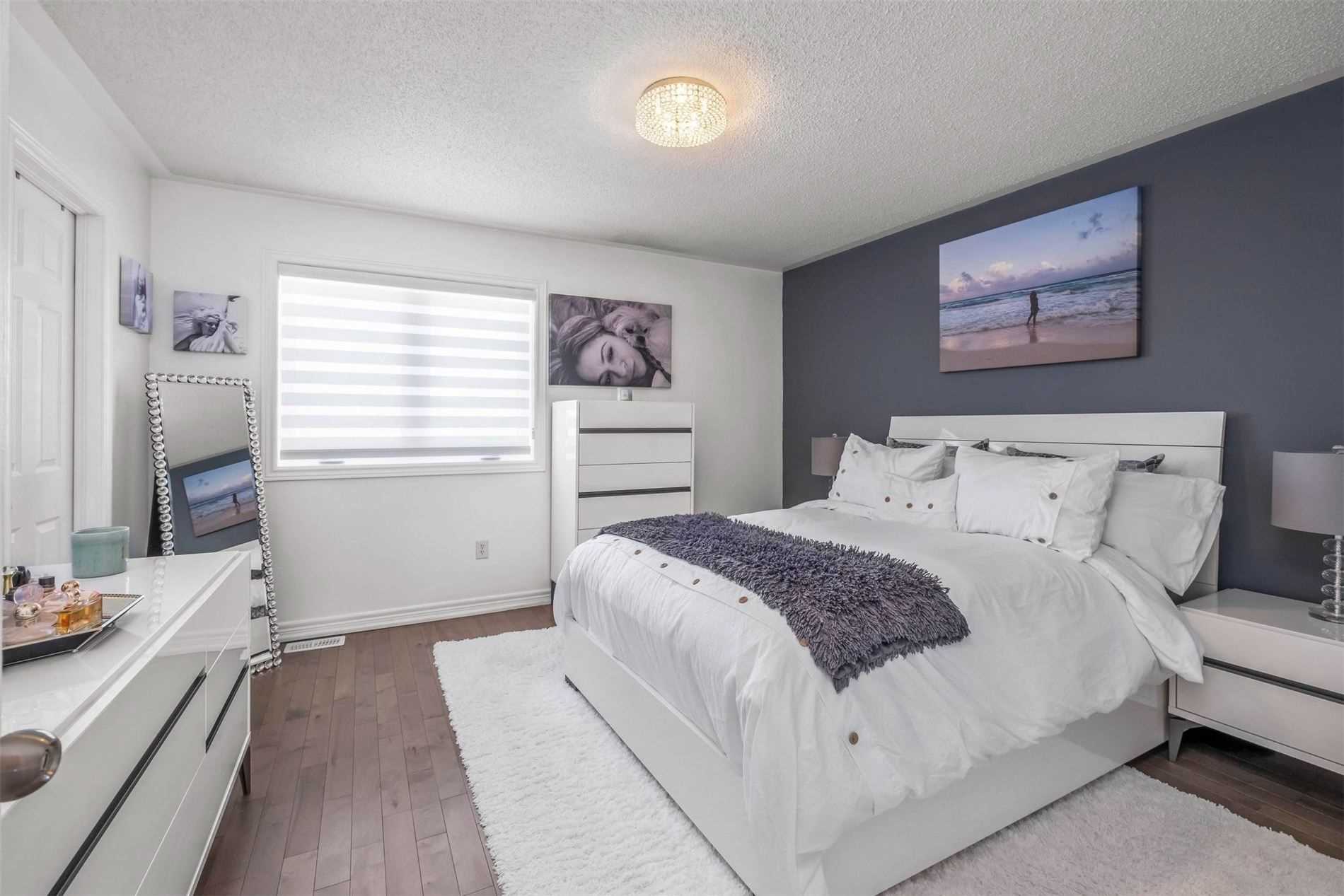 13 Manorwood Crt