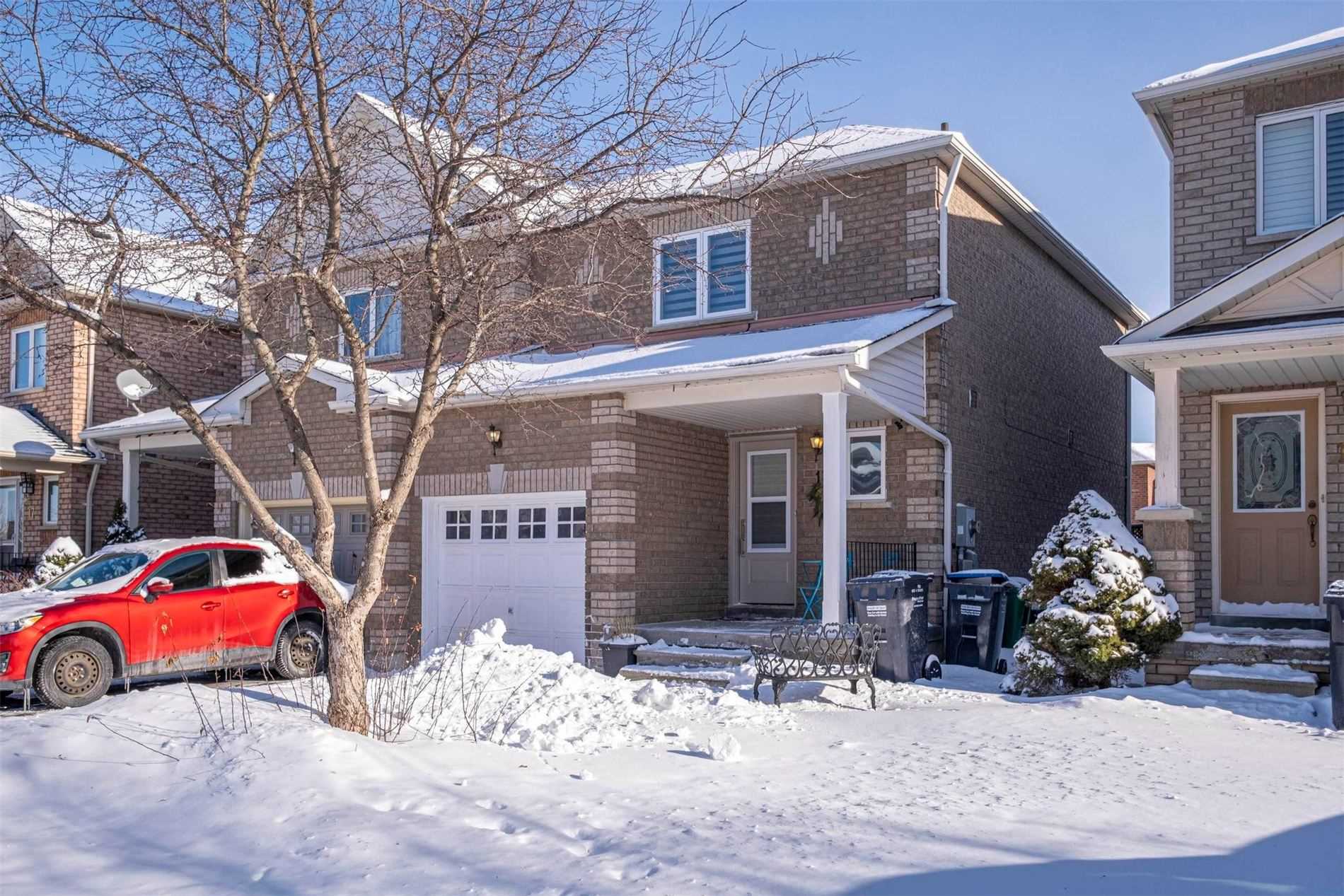 13 Manorwood Crt