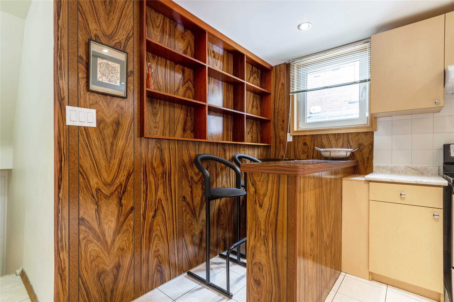 4136 Dunmow Cres, #Lower