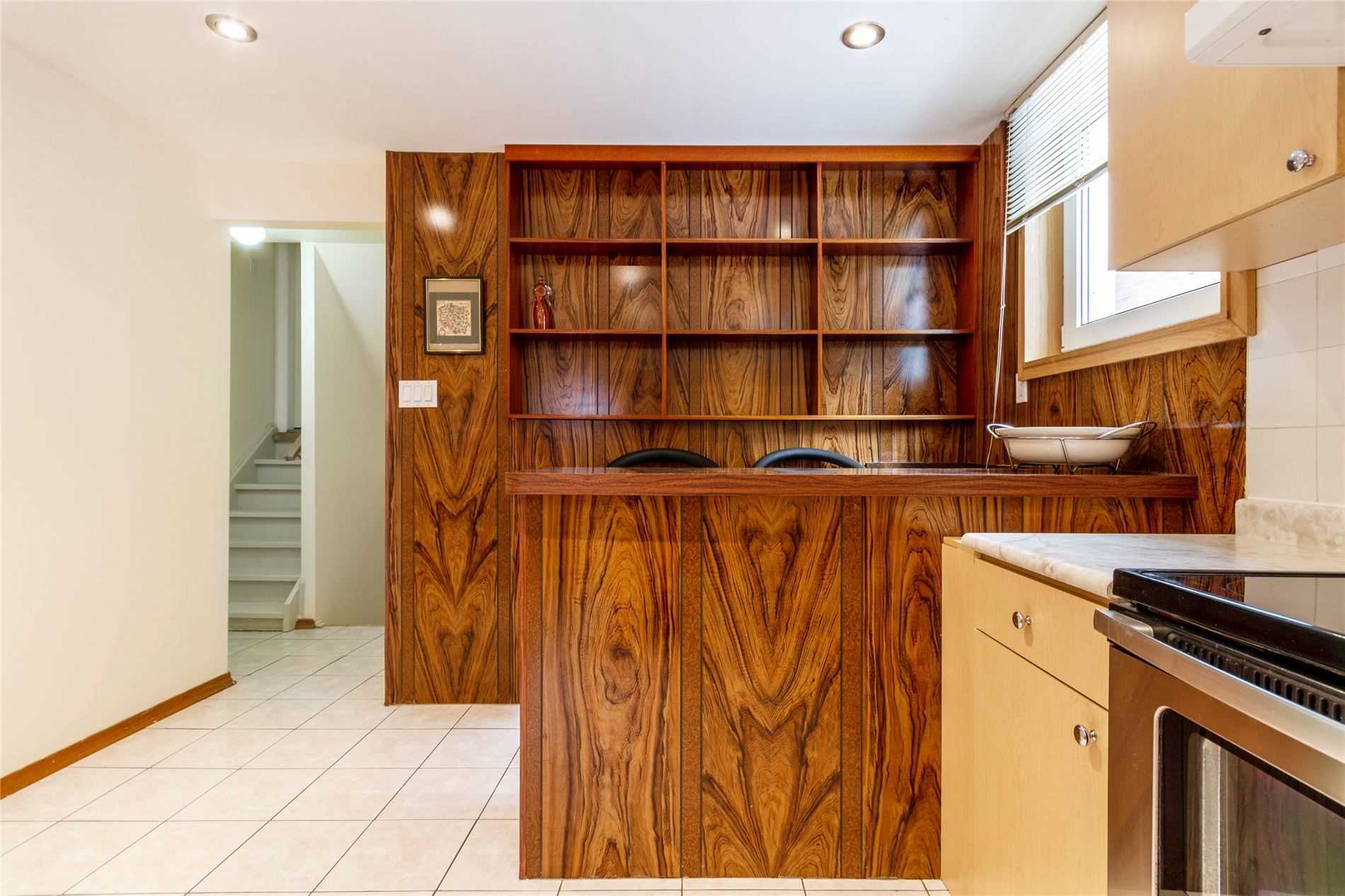 4136 Dunmow Cres, #Lower