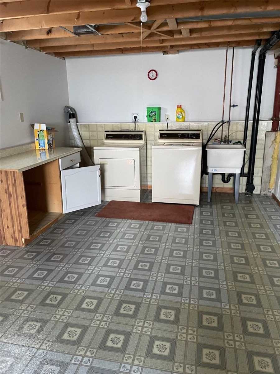 111 Pheasant Dr