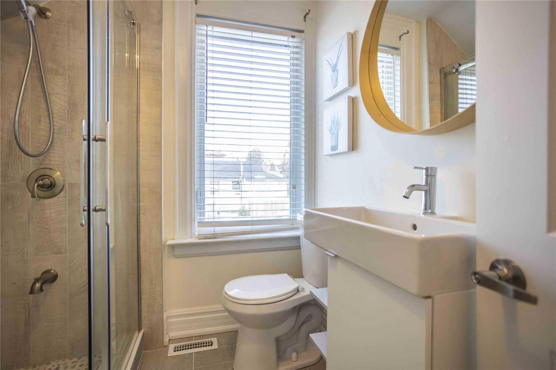 147 Kitchener Ave