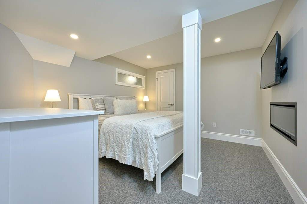 2239 Wuthering Heights Way