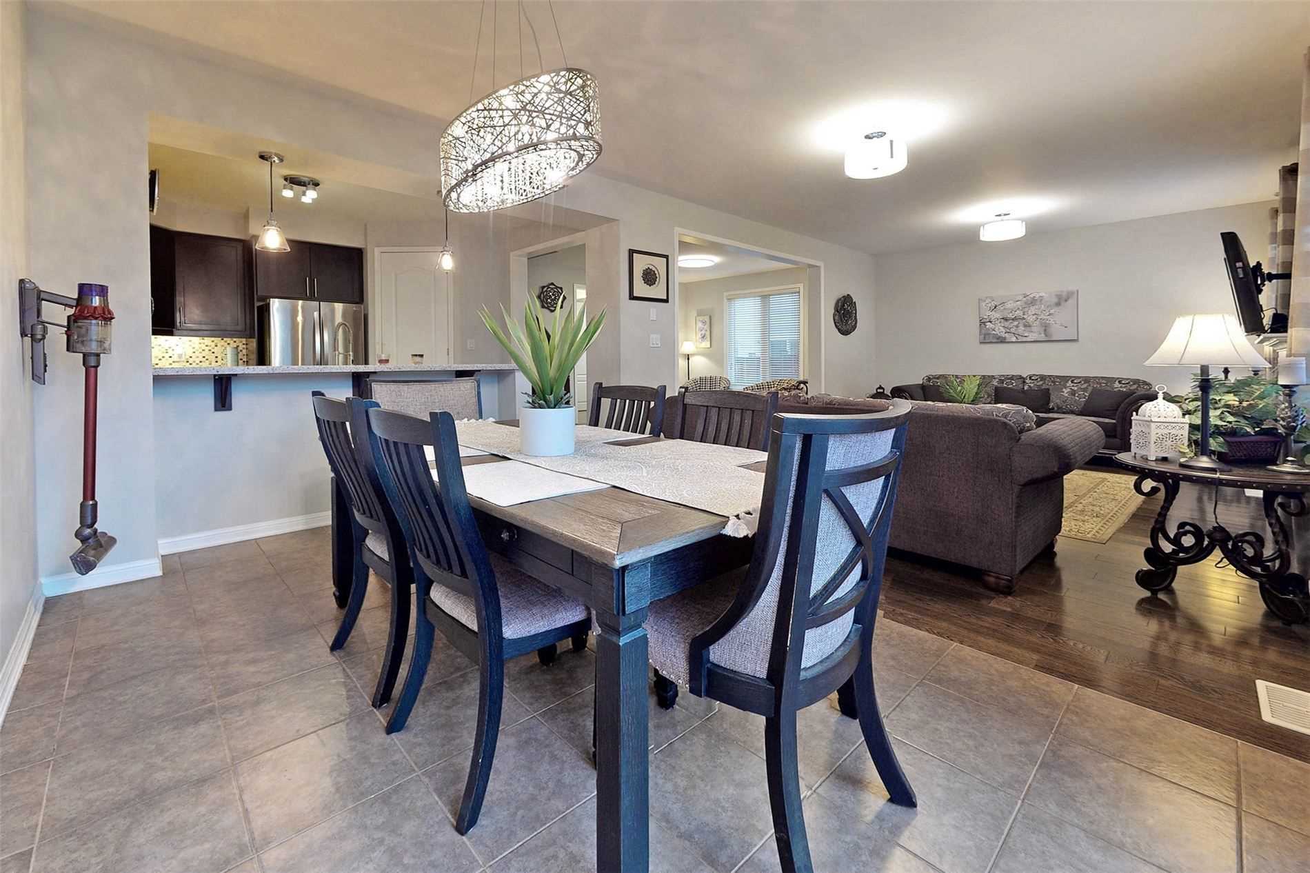 415 Pozbou Cres