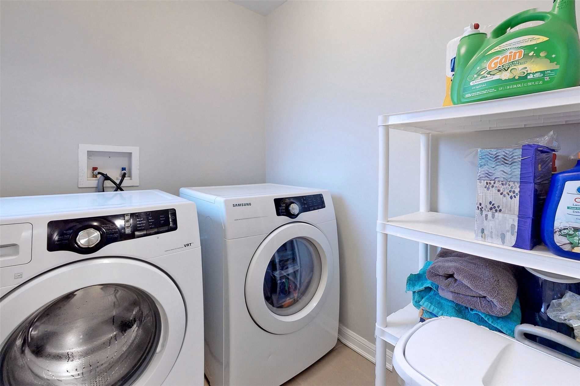 415 Pozbou Cres