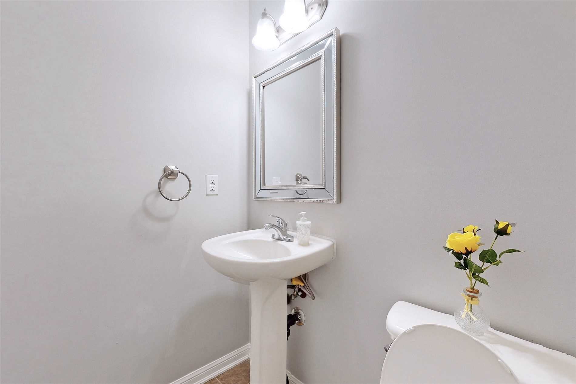 415 Pozbou Cres