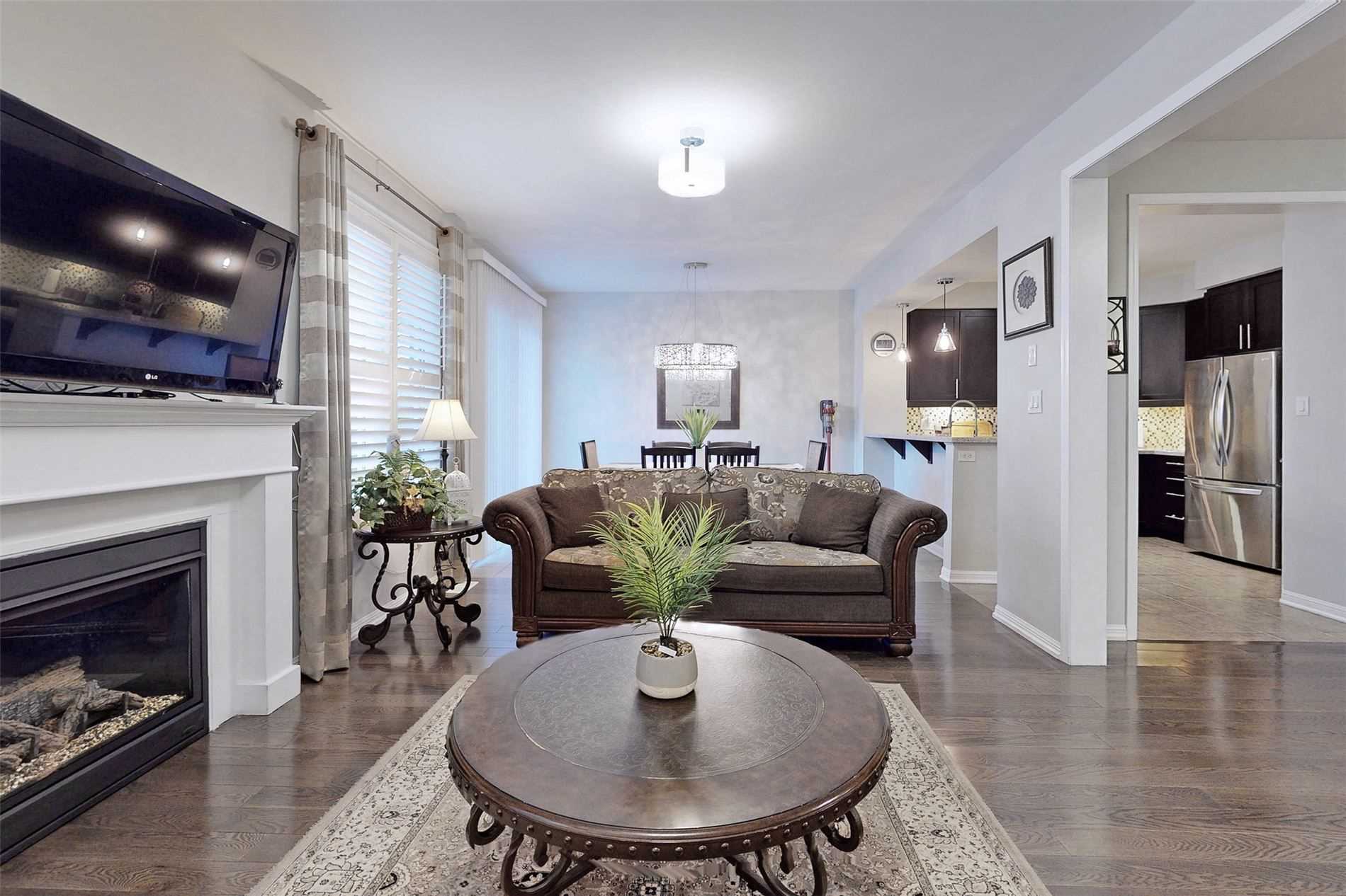 415 Pozbou Cres