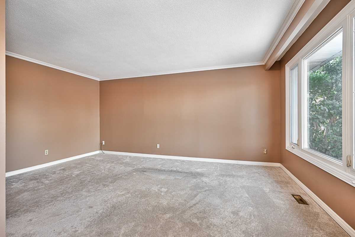 1317 Falgarwood Dr