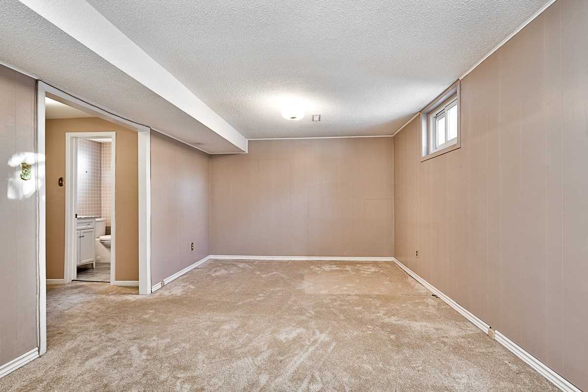 1317 Falgarwood Dr