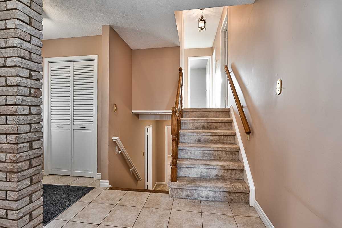 1317 Falgarwood Dr