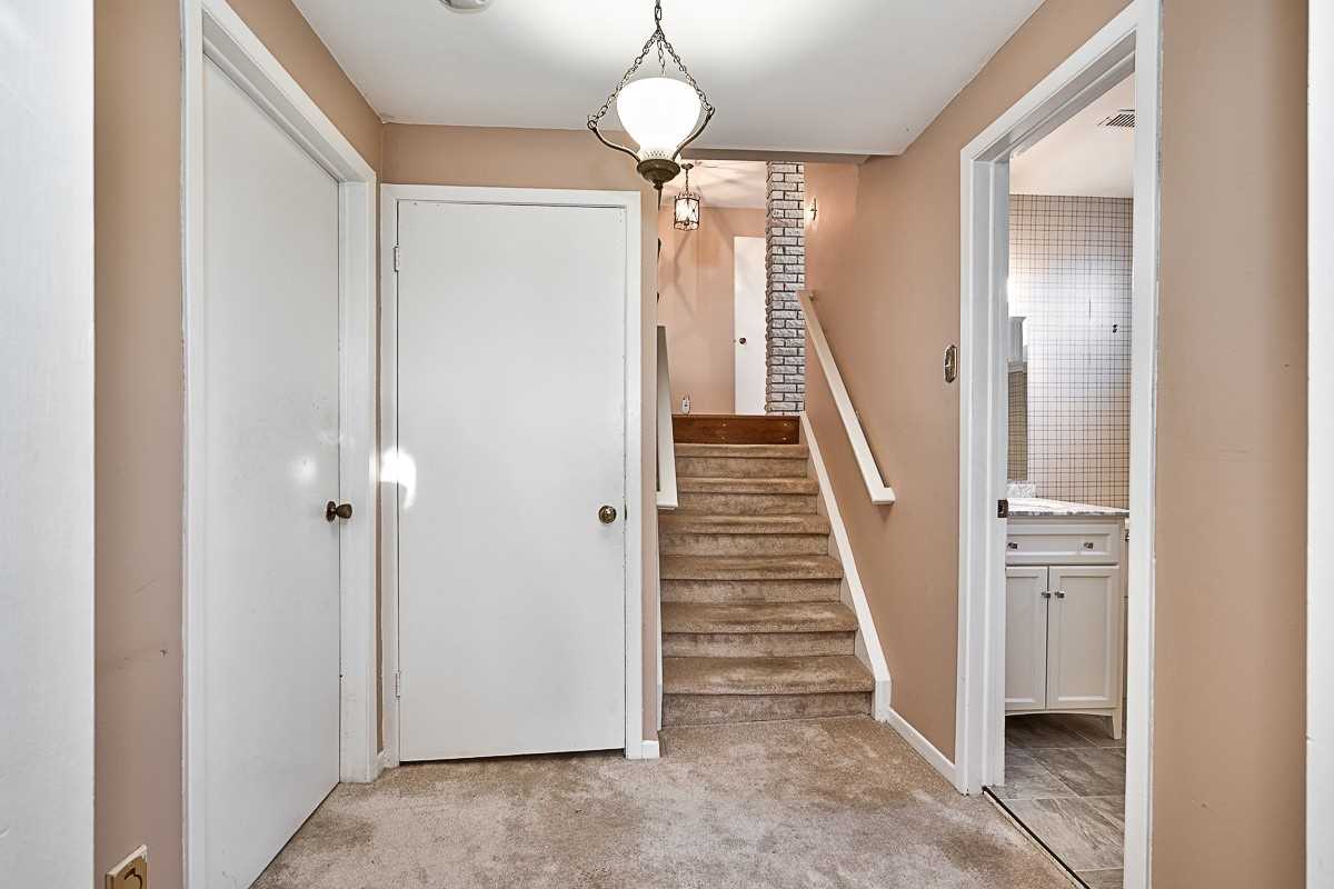 1317 Falgarwood Dr