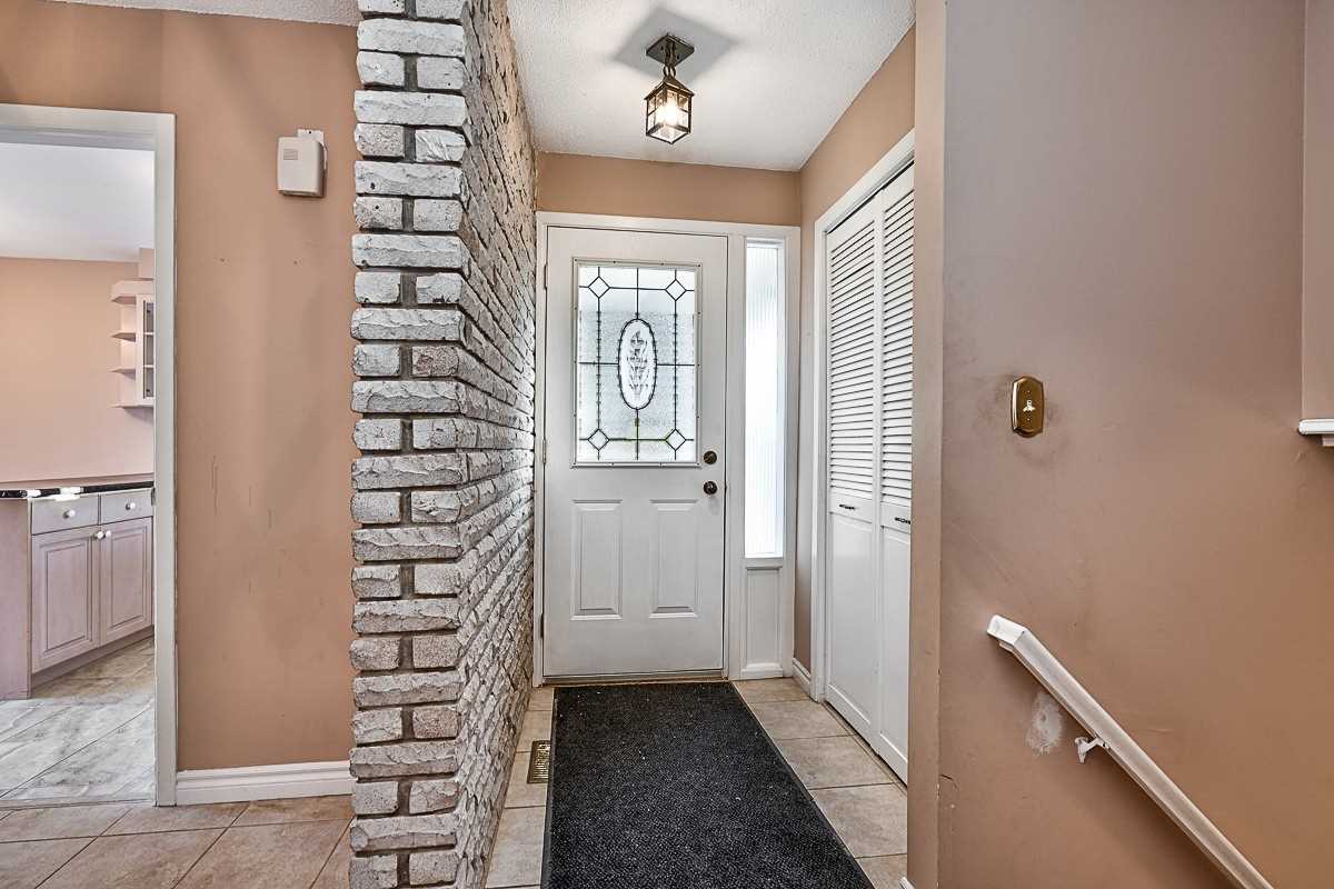 1317 Falgarwood Dr
