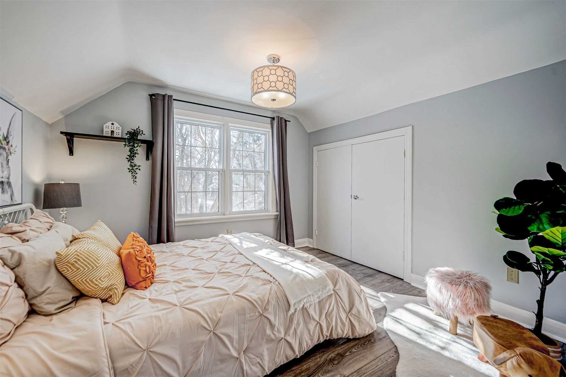 143 Balsam Dr