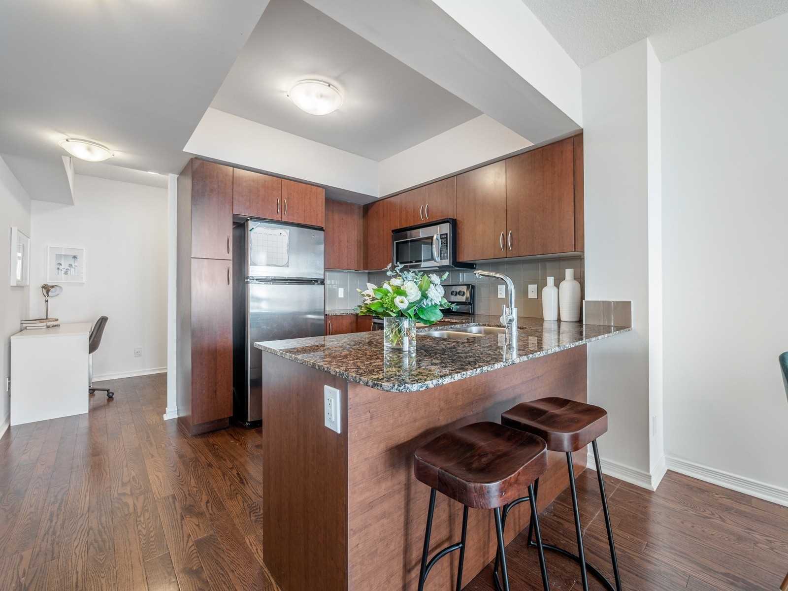 2230 Lake Shore Blvd W, #1501