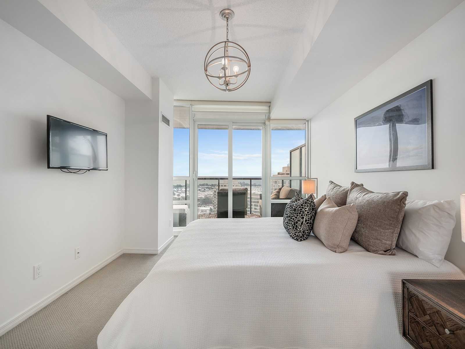 2230 Lake Shore Blvd W, #1501