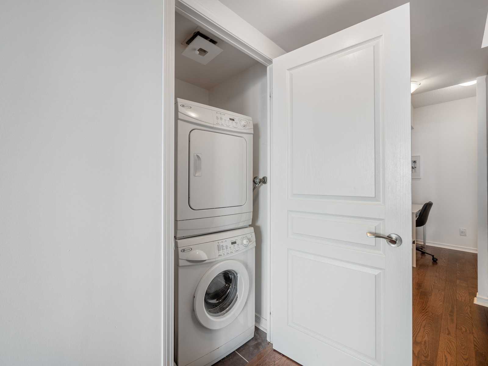 2230 Lake Shore Blvd W, #1501