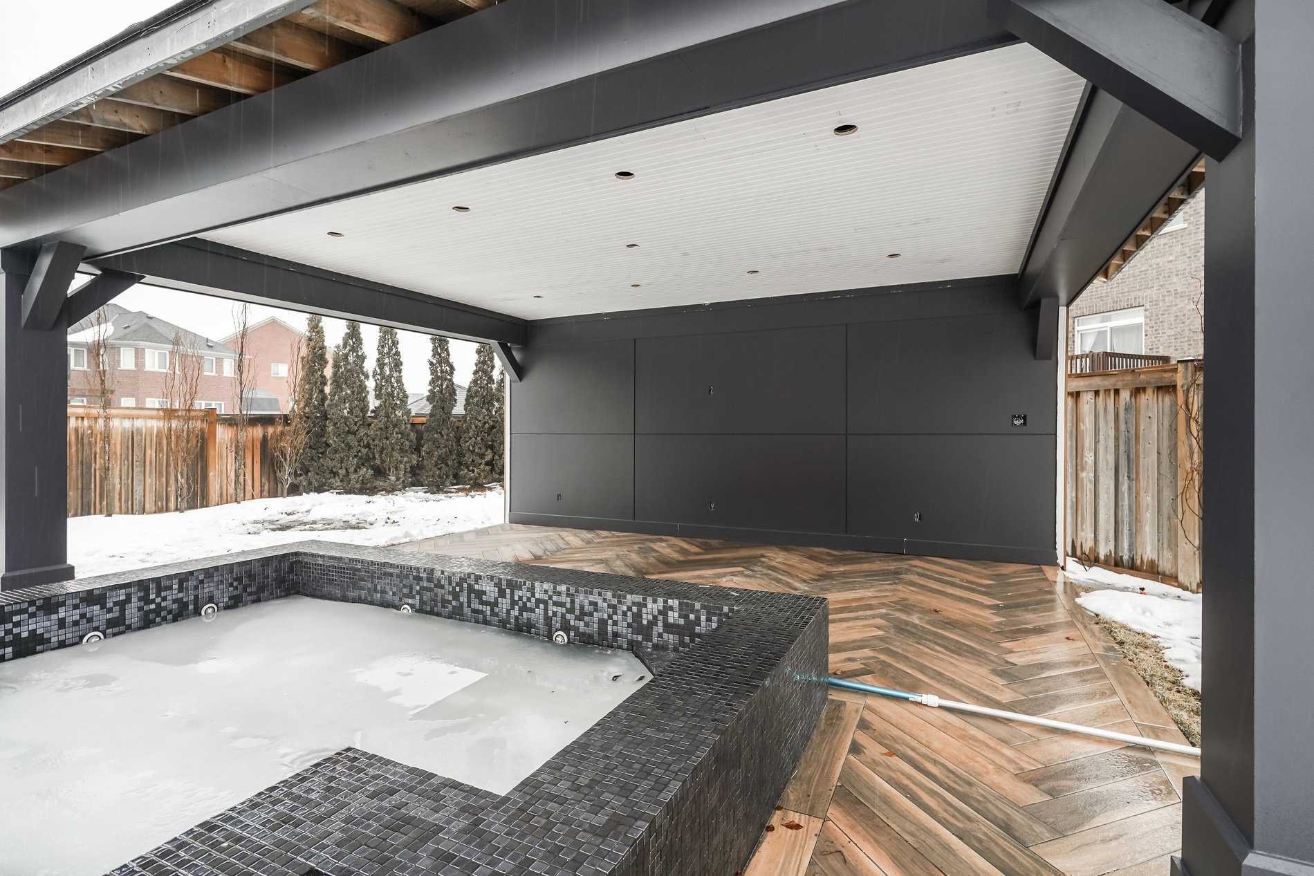 43 Wishing Well Cres
