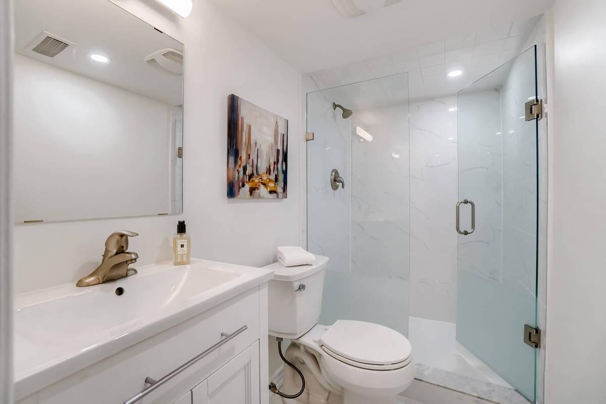 963 Transom Cres