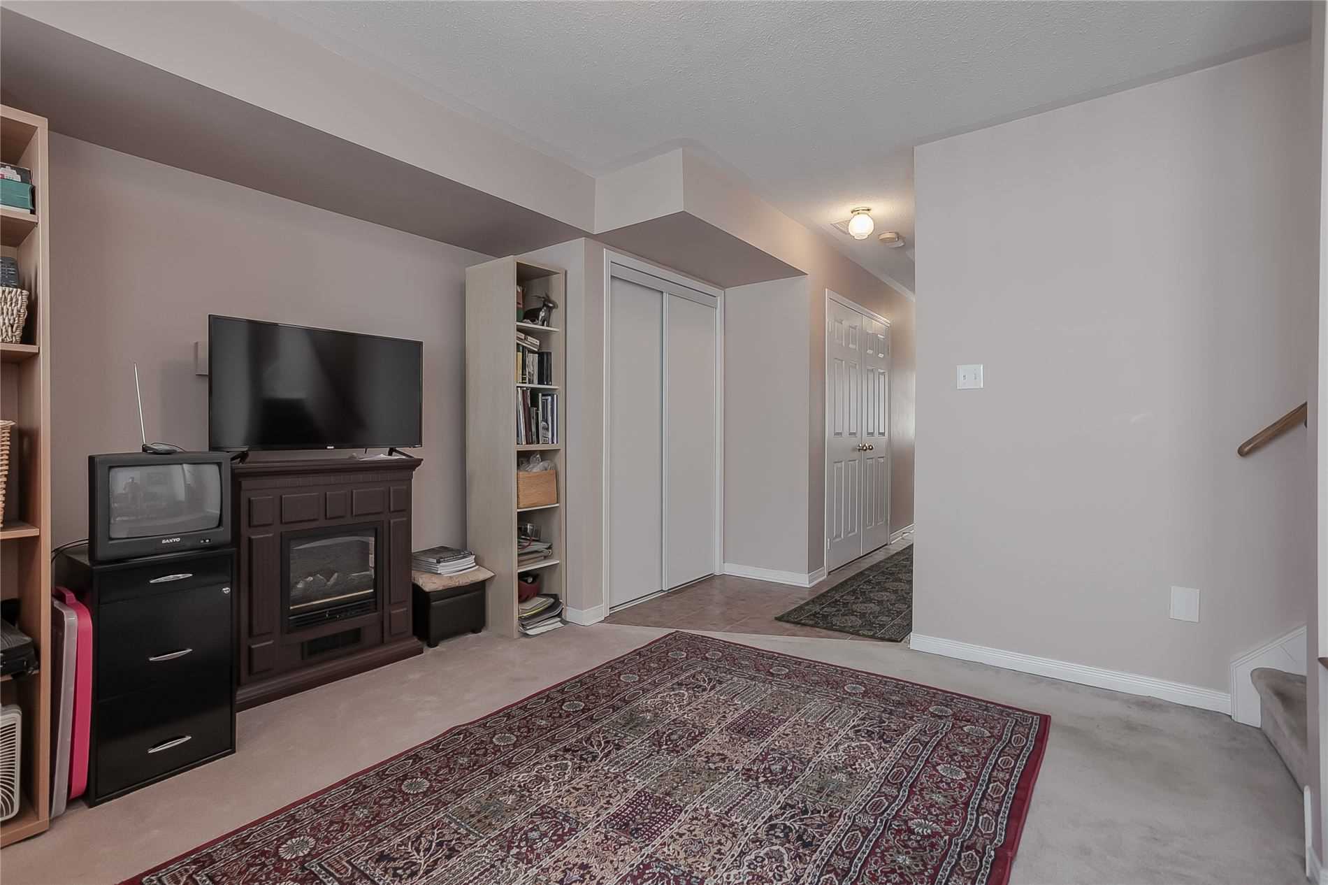 5090 Fairview St, #50