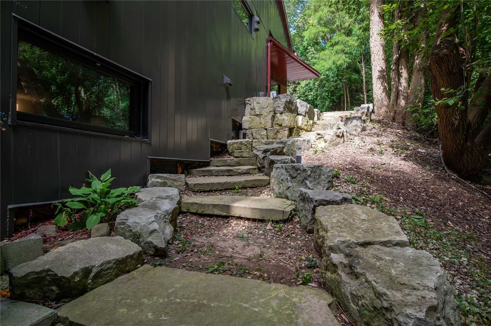 51 River Rd