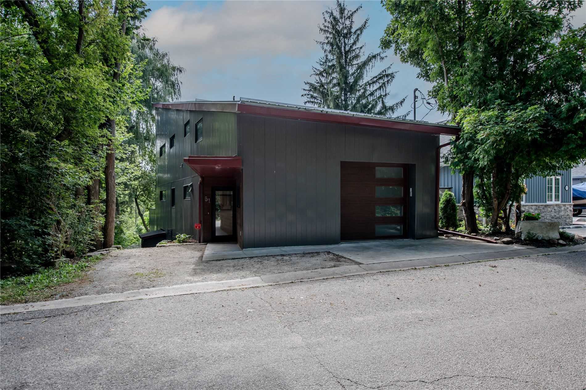51 River Rd