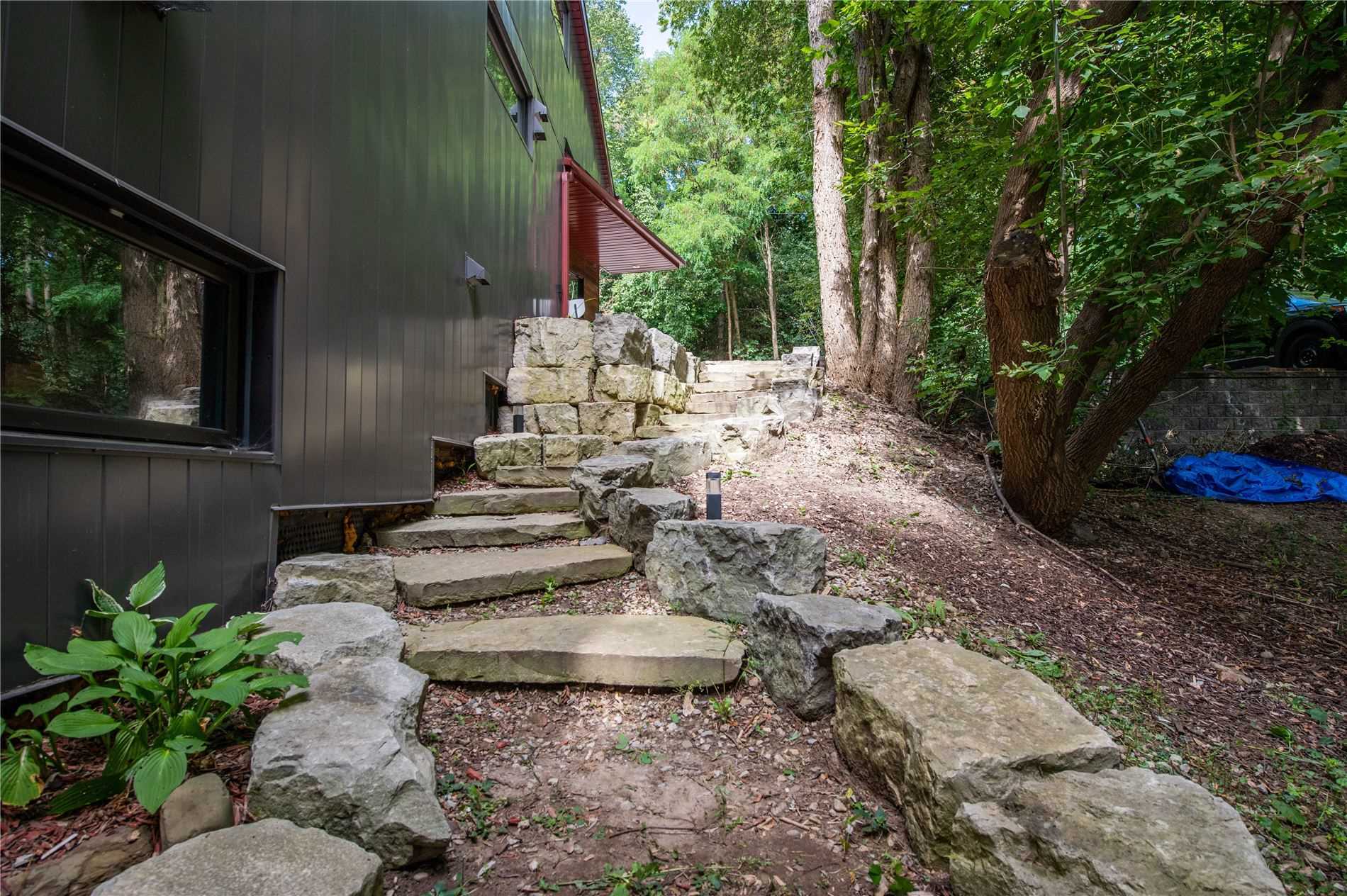 51 River Rd