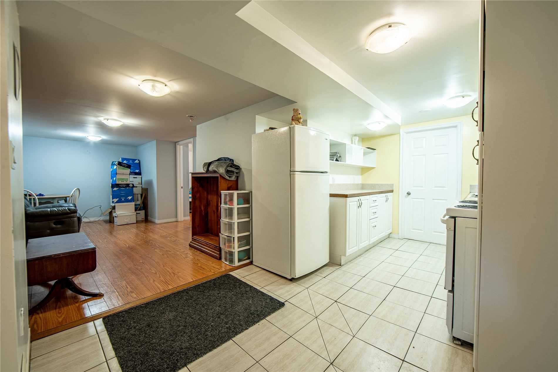 1241 Strathy Ave
