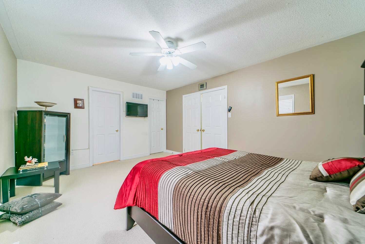 13 Fairservice Dr