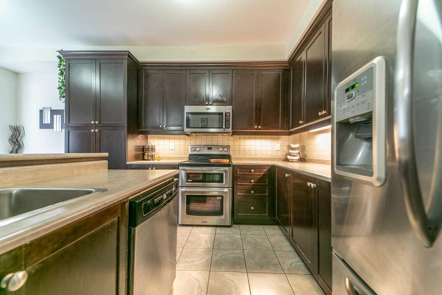 13 Fairservice Dr