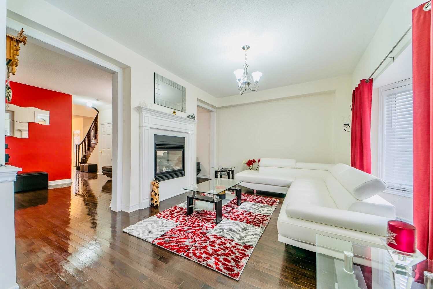13 Fairservice Dr