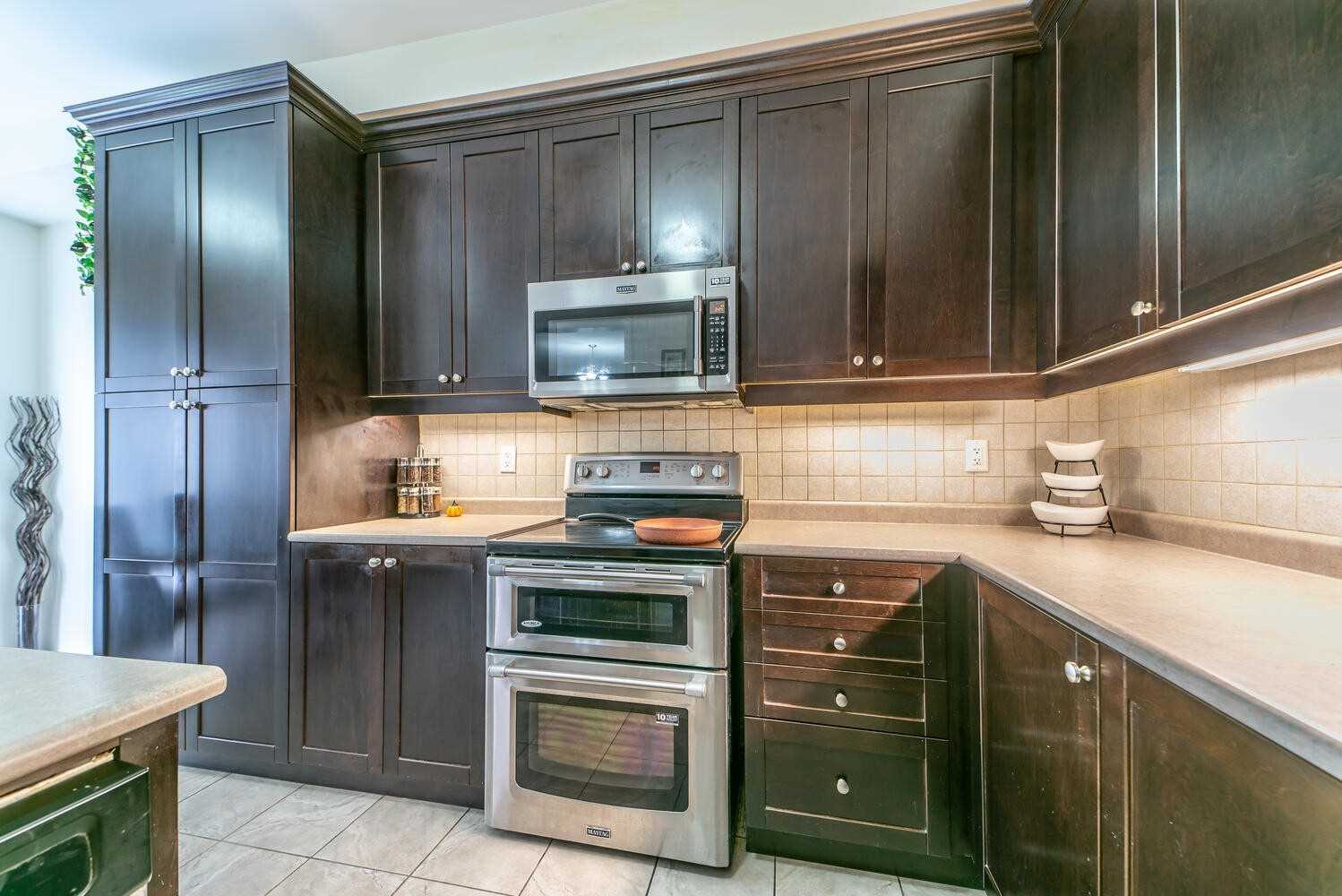 13 Fairservice Dr