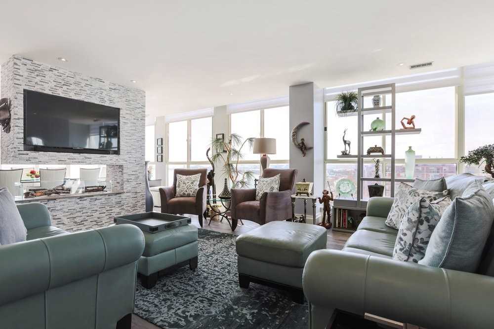 415 Locust St, #1103