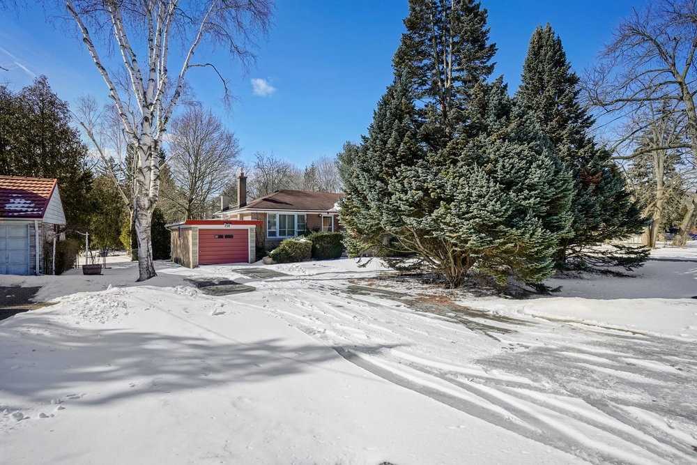 208 Glen Oak Dr