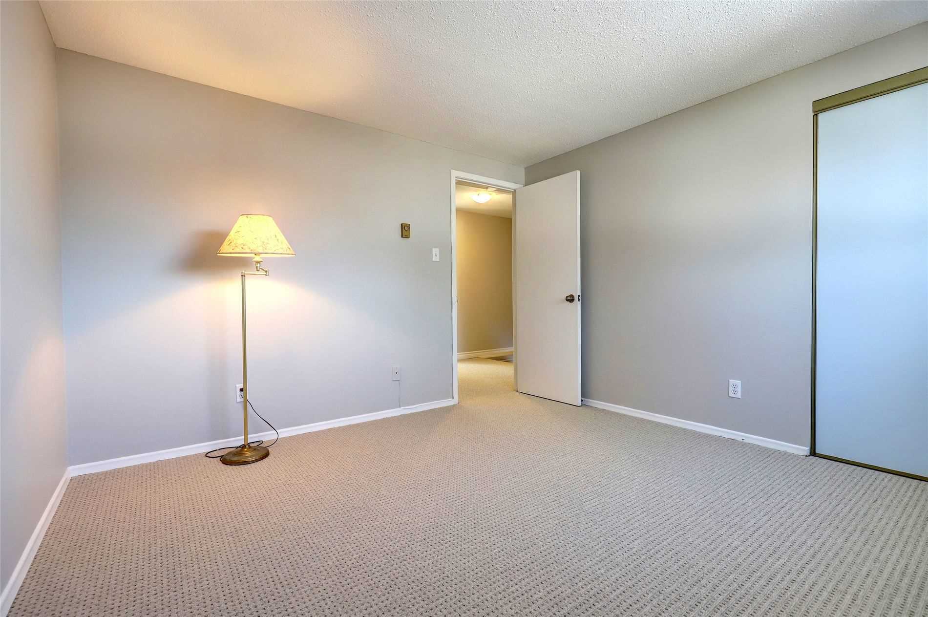Listing W5521310 - Large Photo # 18