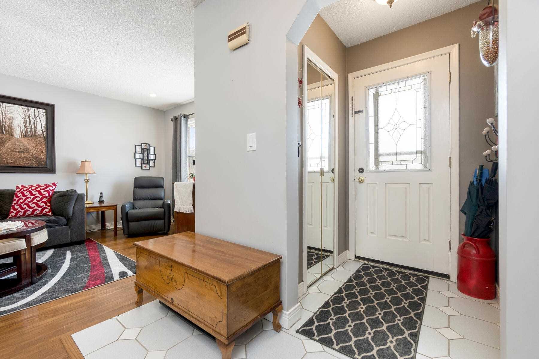 Listing W5521629 - Large Photo # 4