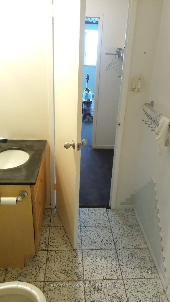 Listing W5523376 - Large Photo # 19