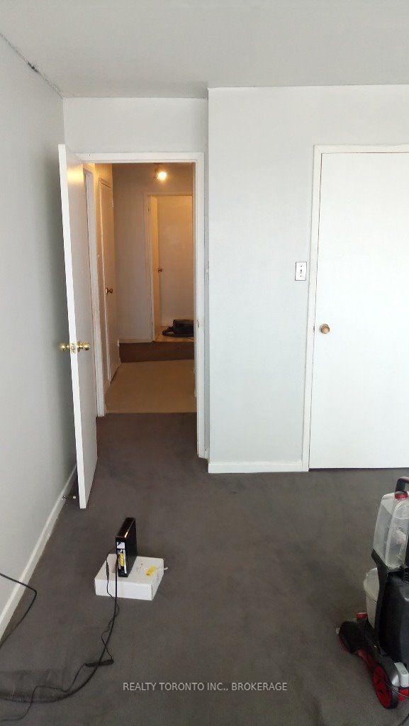 Listing W5523376 - Large Photo # 14