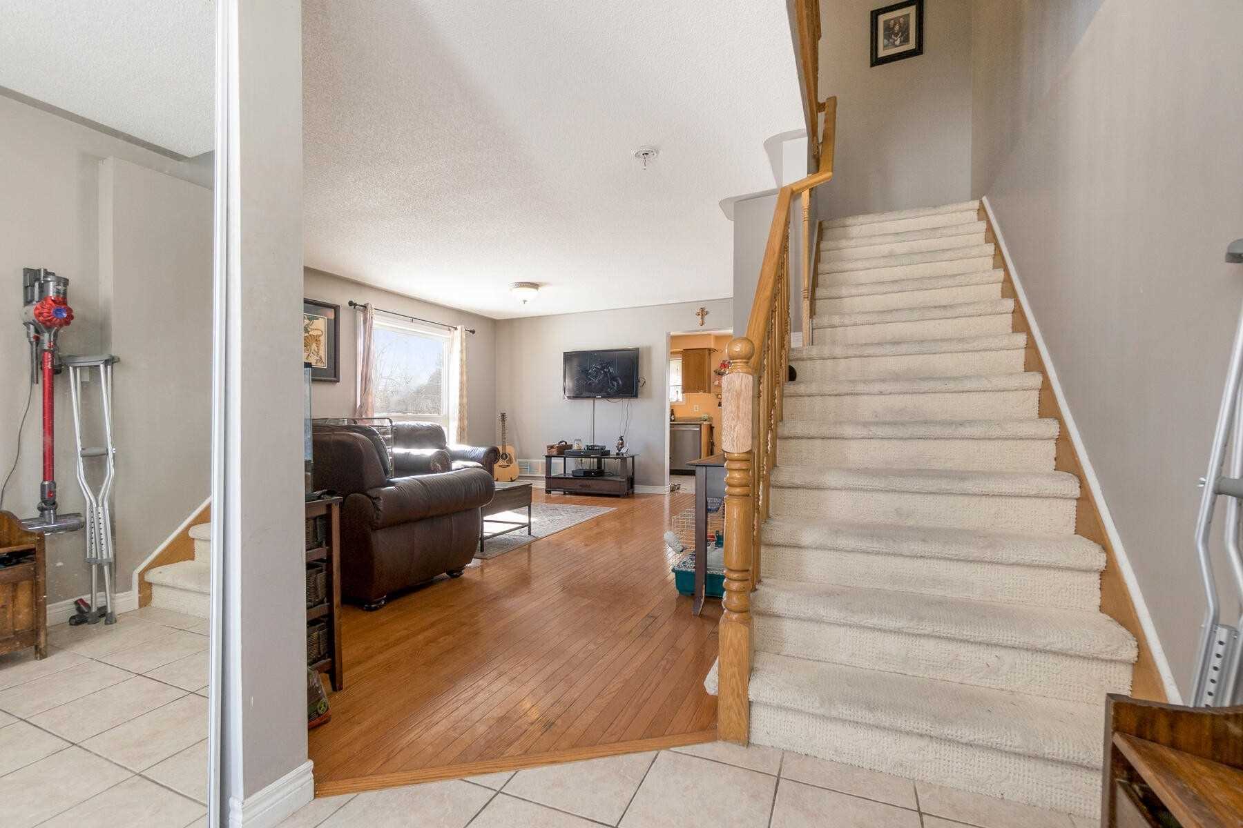 Listing W5524901 - Large Photo # 3