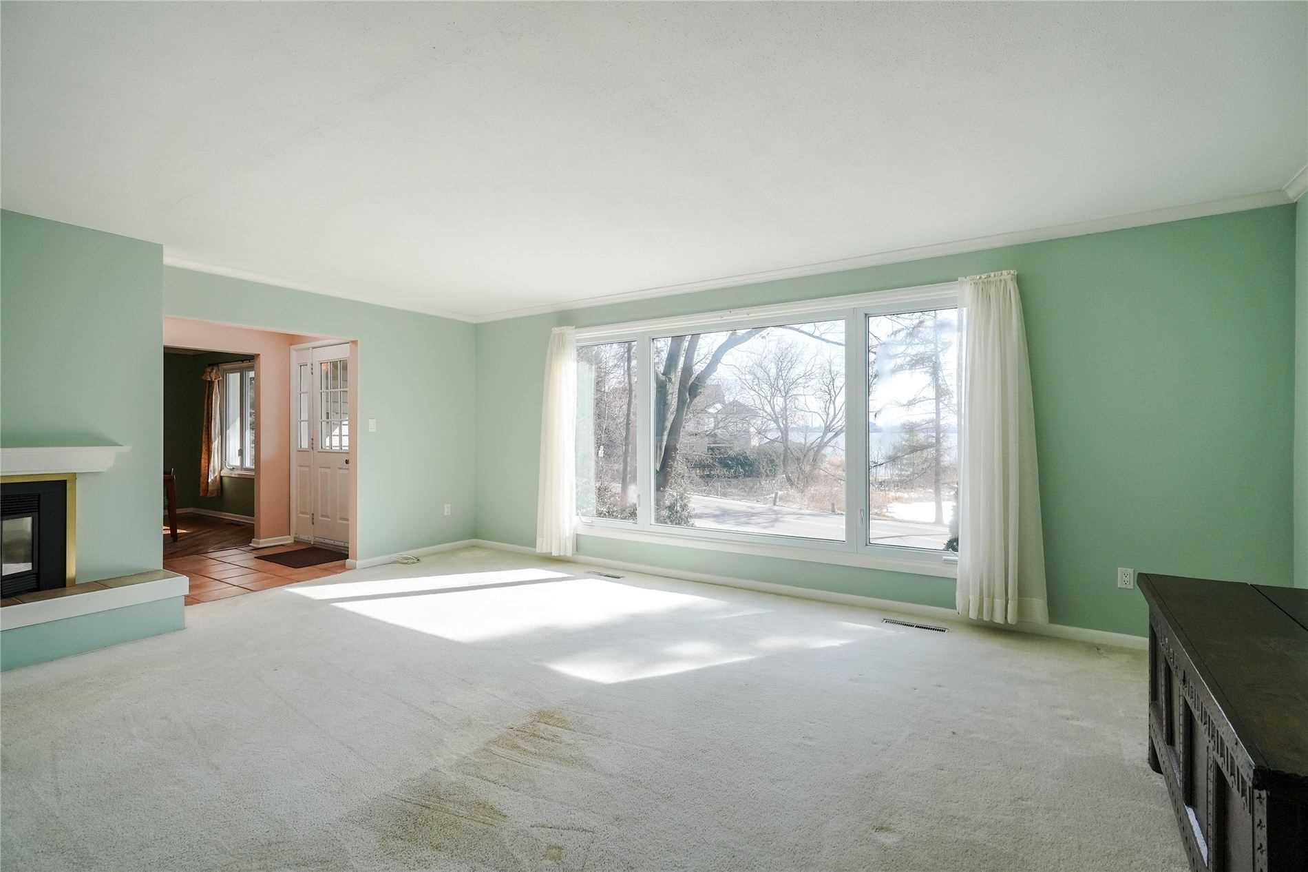 221 North Shore Blvd E